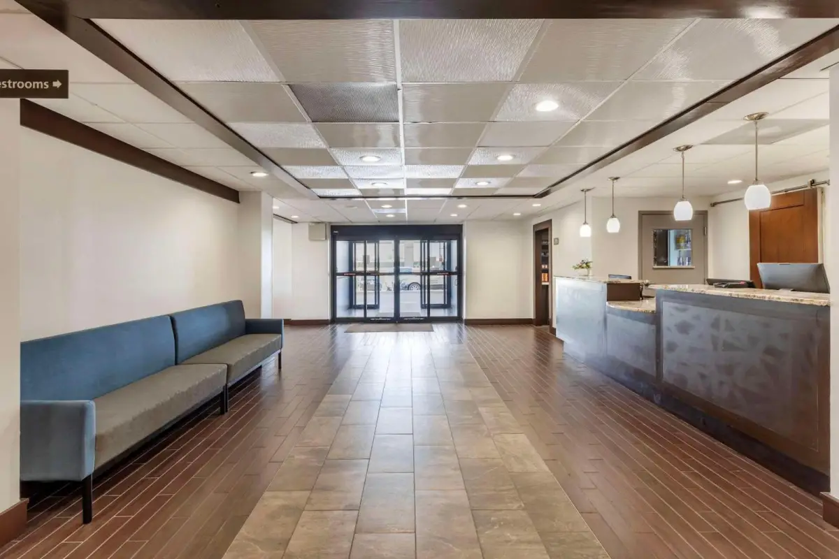 Comfort Inn Dallas North Love Field Airport 5