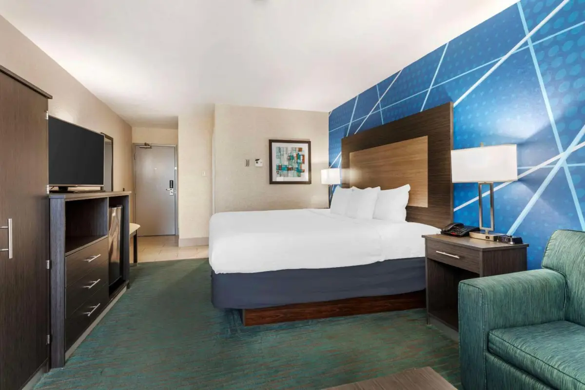 Comfort Inn Dallas North Love Field Airport 7
